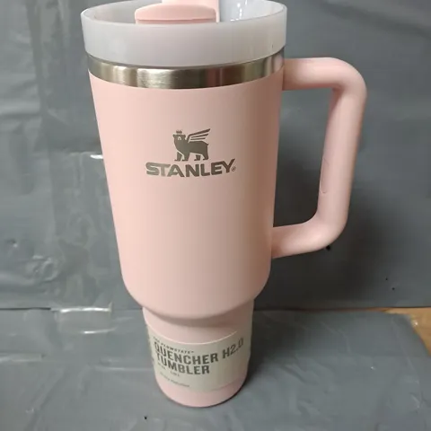 STANLEY THE FLOWSTATE QUENCHER H2.0 TUMBLER IN PINK (1.18L)