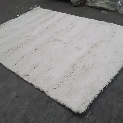 QUALITY DESIGNER AREA RUG - APPROXIMATELY 290X200CM