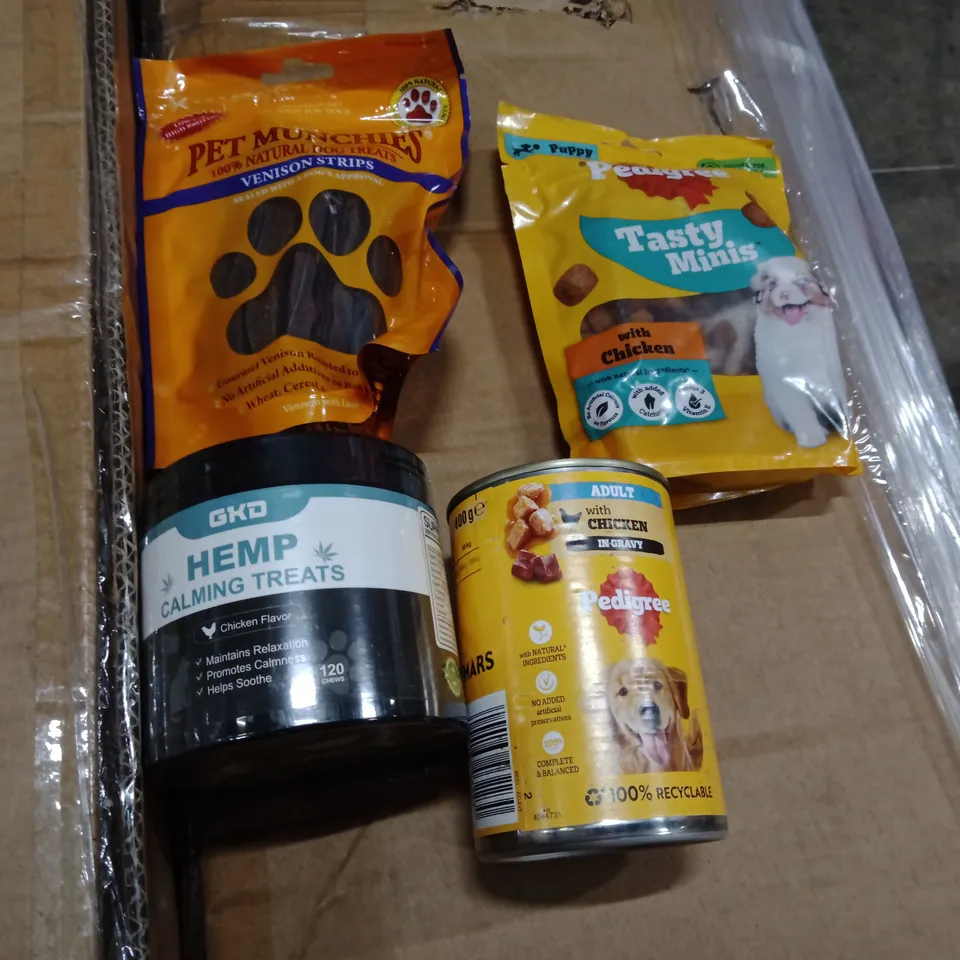 PALLET CONTAINING A LARGE QUANTITY OF PED FOOD