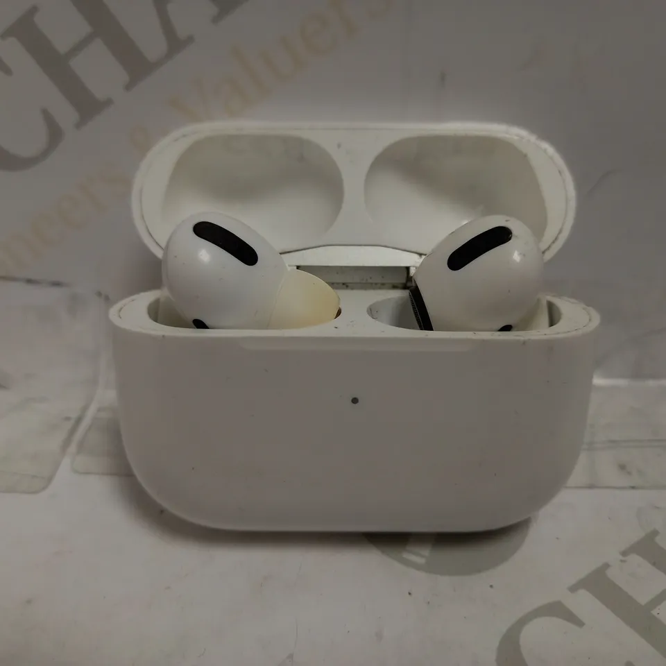 APPLE AIRPODS PRO