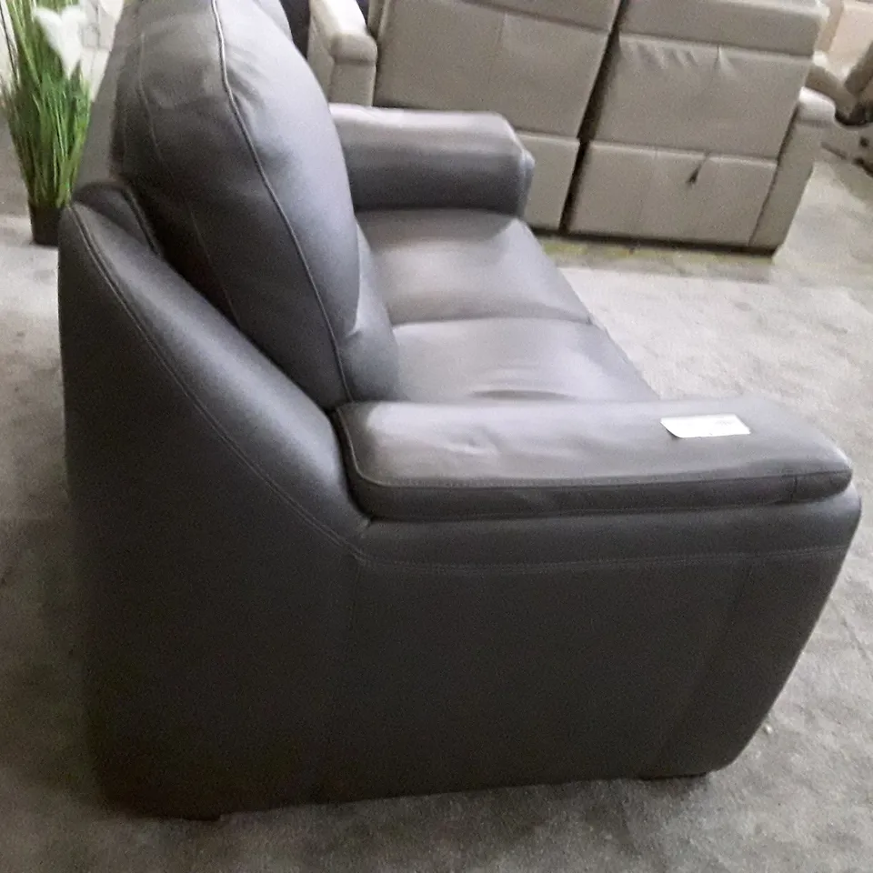 QUALITY ITALIAN DESIGNER PARMA NEW LOVESEAT - DARK GREY LEATHER 