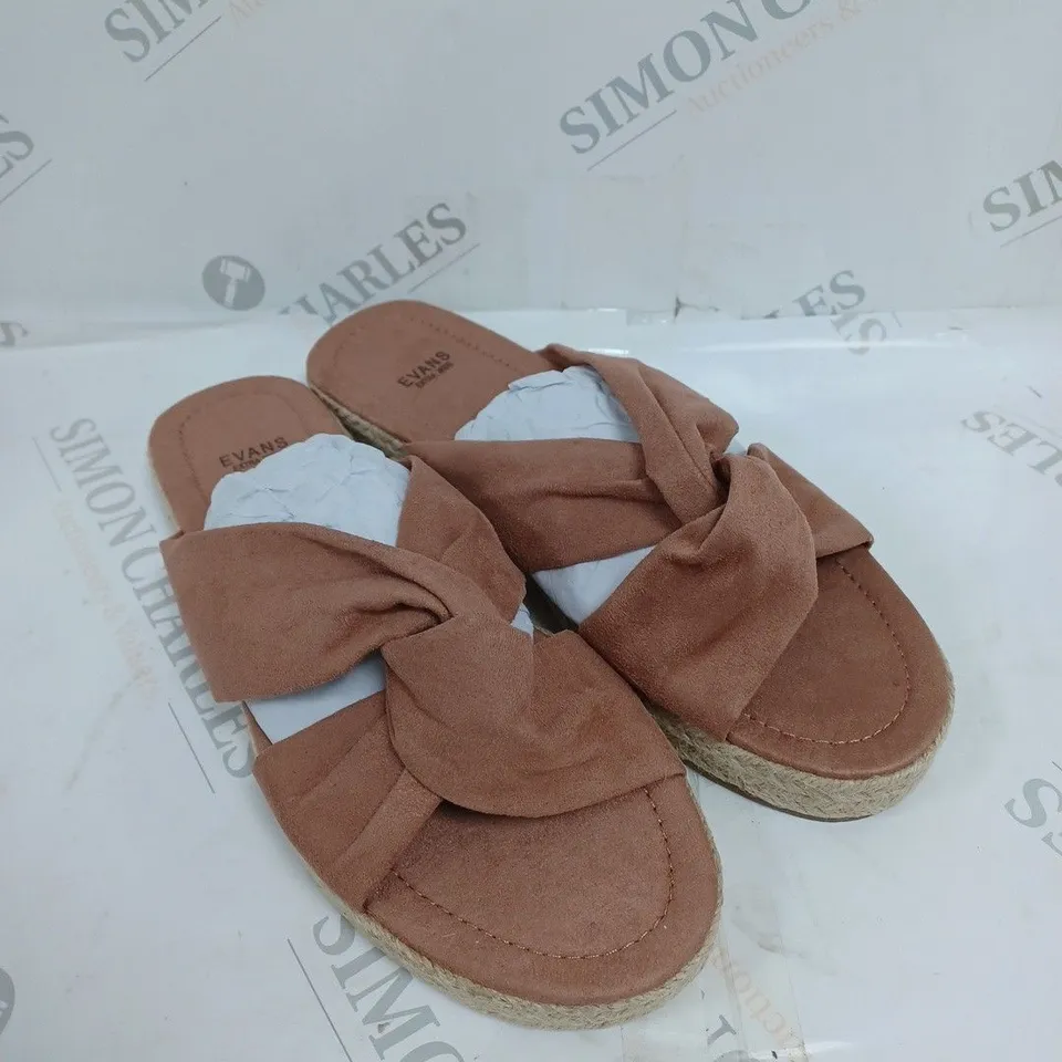 EVANS PINK WIDE FIT TWISTED KNOT ESPADRILLE FLATFORM - 7