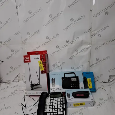 BOX OF APPROXIMATELY 20 HOUSEHOLD ELECTRICAL ITEMS TO INCLUDE TELEPHONE, AERIAL, RADIOS ETC
