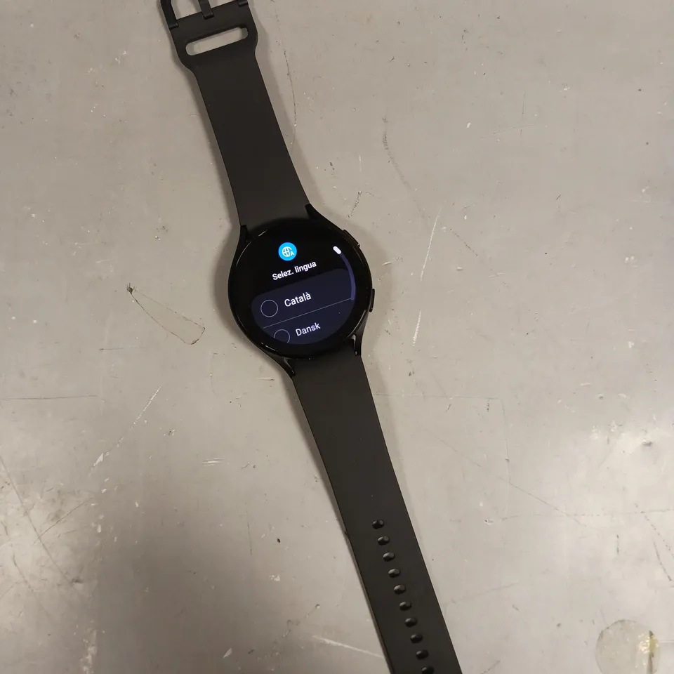 SAMSUNG GALAXY WATCH5 SMARTWATCH 