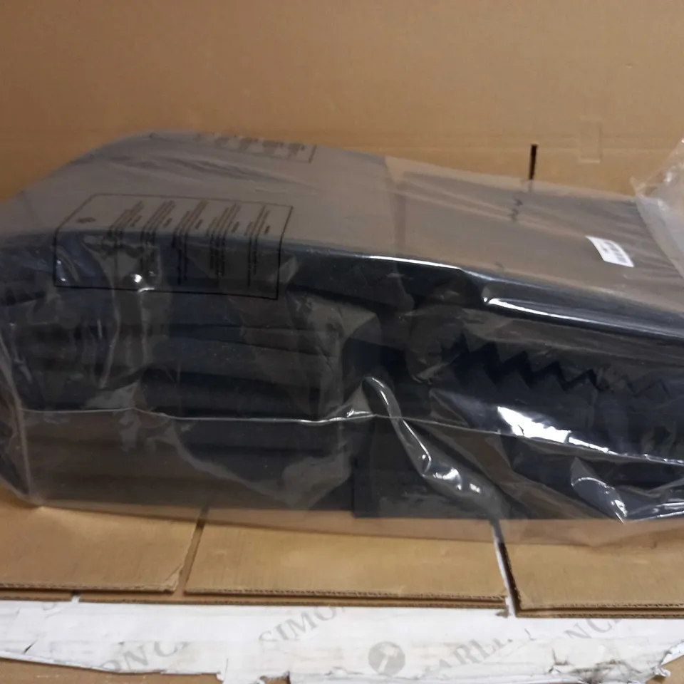 PACK OF APPROX 20 SOUNDPROOFING PADS