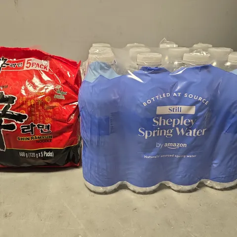 APPROXIMATELY 4 ASSORTED FOOD & DRINK ITEMS TO INCLUDE - AMAZON STILL SPRING WATER , NONGSHIM SHIN RAMYUN ETC