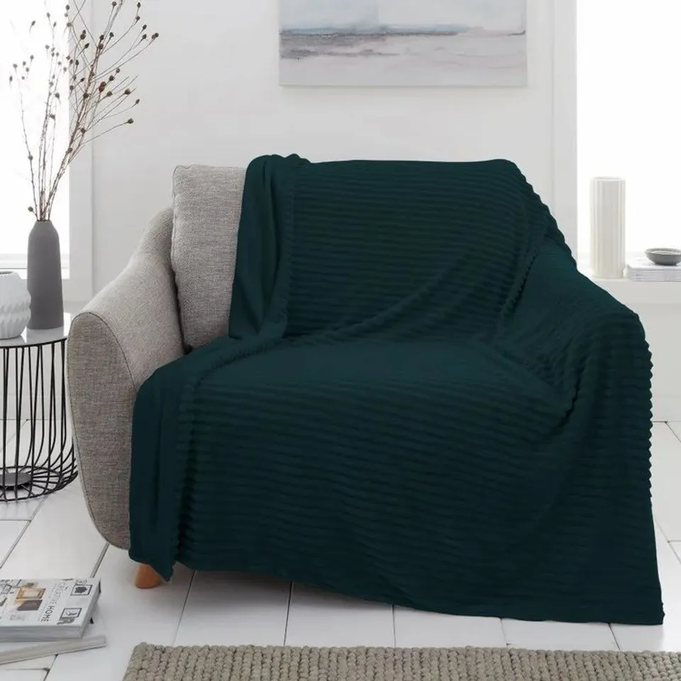 RAMOS THROW CHUNKY BLANKET COLOUR GREEN