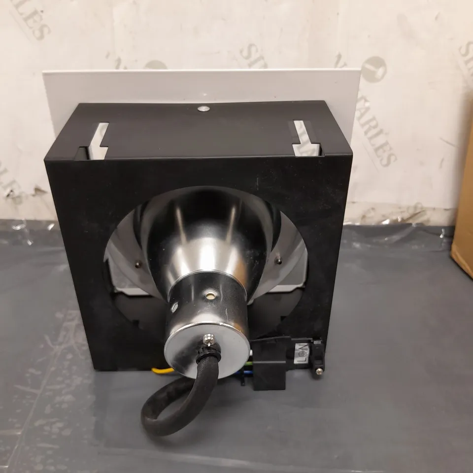 LOT OF 2 EMCOLITE CDM-T DOWNLIGHT