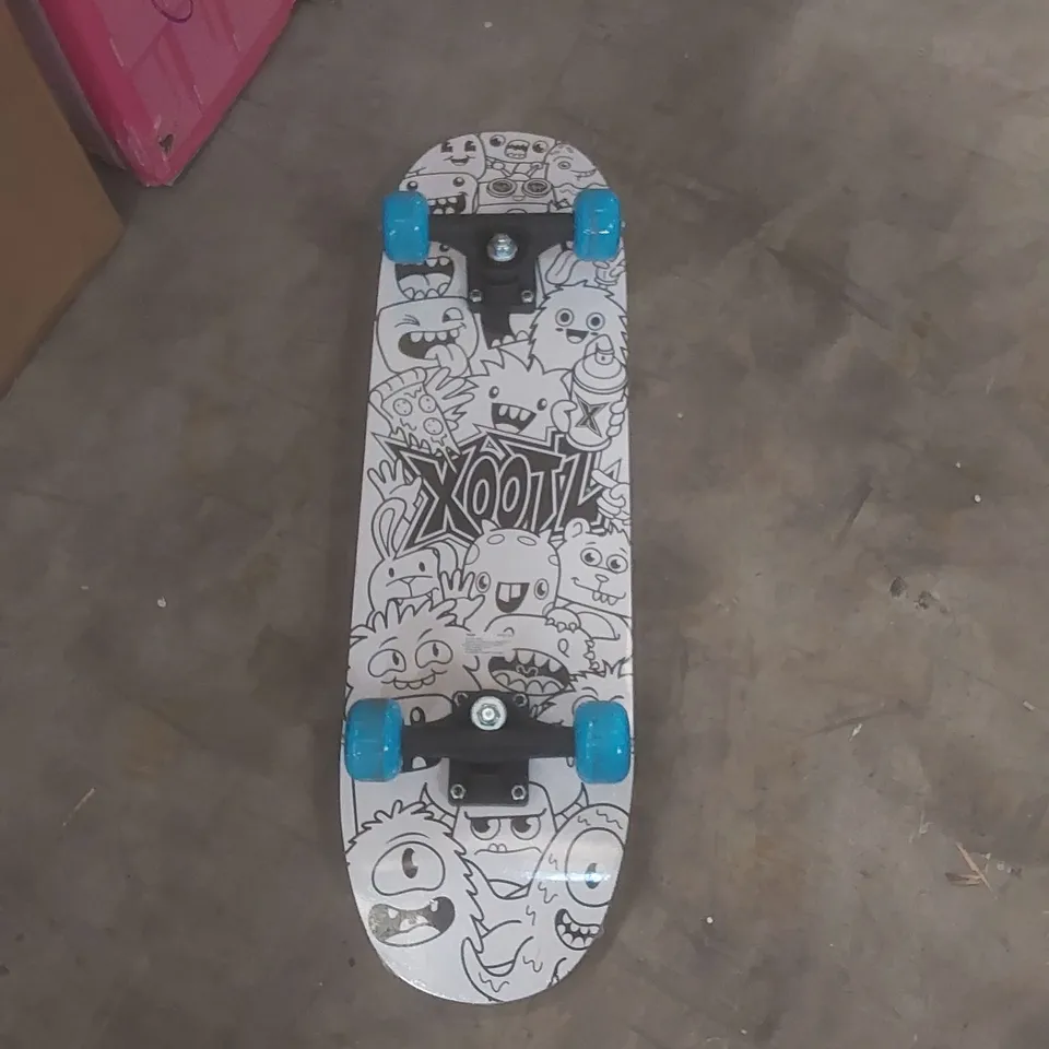 BOXED XOOTZ SKATEBOARD