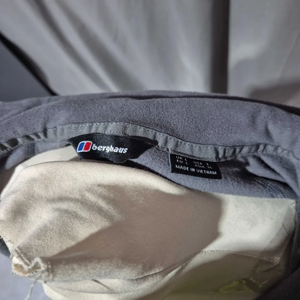 BERGHAUS FLEECE JACKET – GREY – UK L