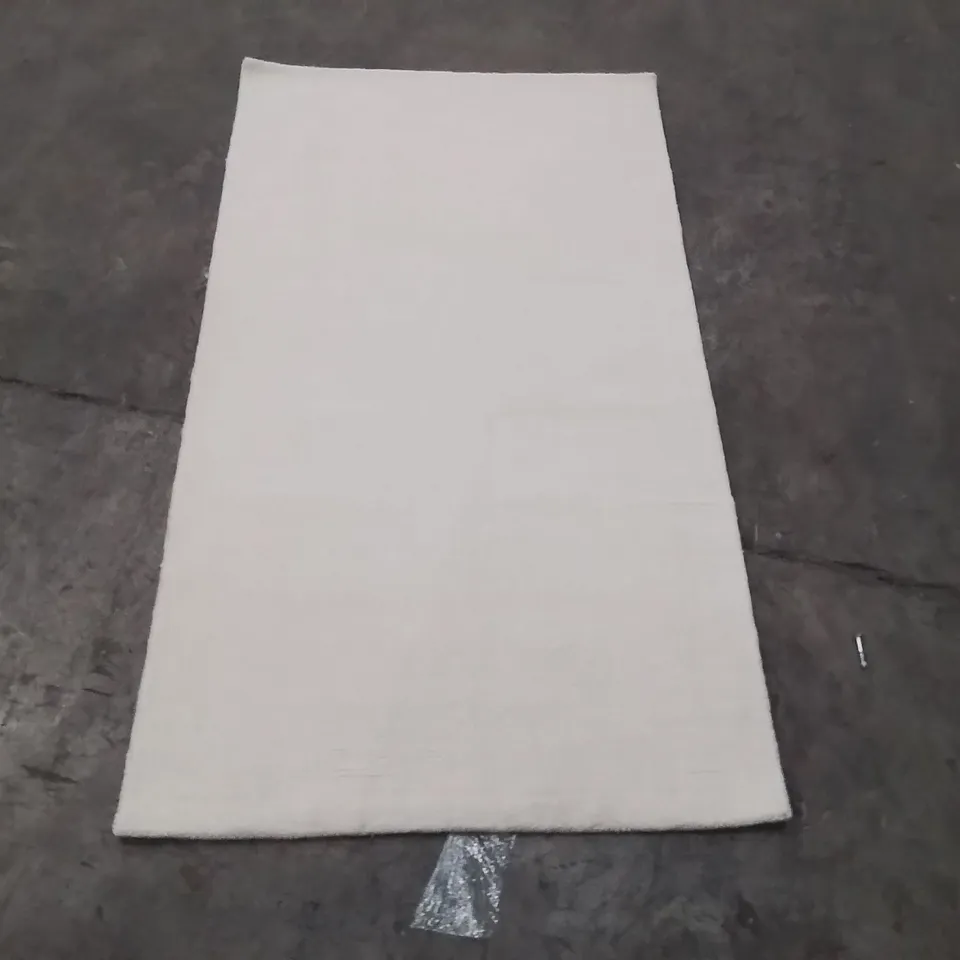 QUALITY DESIGNER AREA RUG - APPROXIMATELY 150X80CM