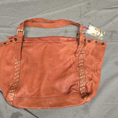 JOE BROWNS BROWN LEATHER LOOK BAG