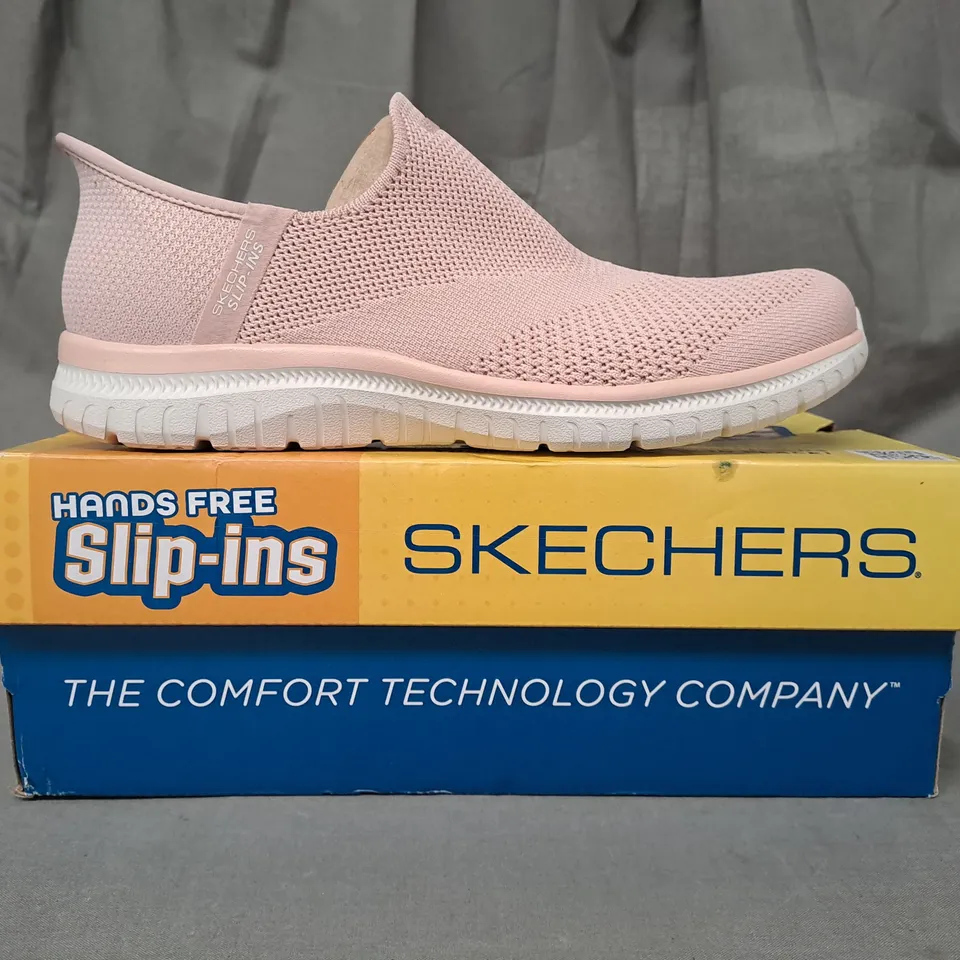 BOXED PAIR OF SKECHERS SLIP-INS IN PINK UK SIZE 6