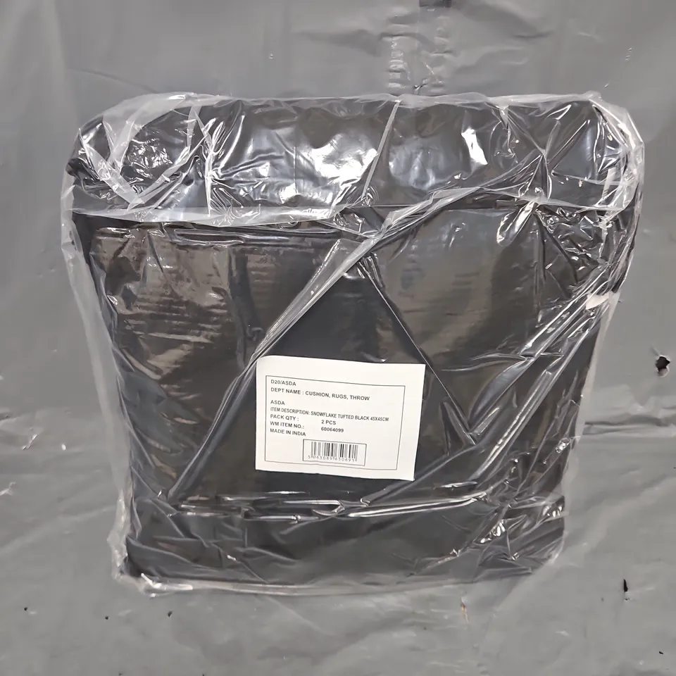 APPROXIMATELY 18 BAGGED SNOWFLAKE TUFTED BLACK CUSHIONS (45X45) - COLLECTION ONLY