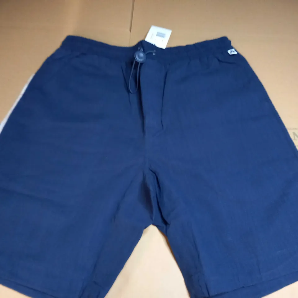PRETTY GREEN SEERSUCKER SHORTS IN NAVY - MEDIUM