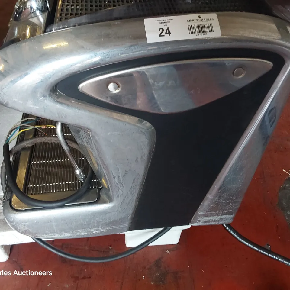 TRADITIONAL FAEMA EMBLEMA COFFEE MACHINE