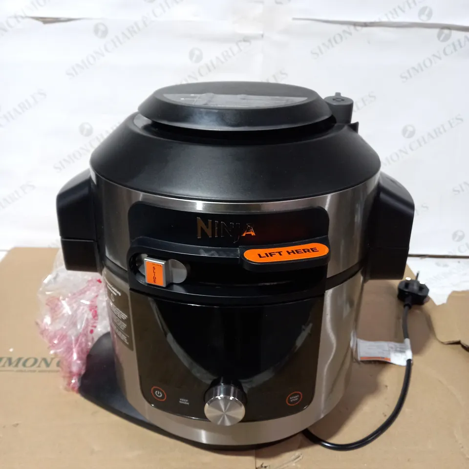 NINJA FOODI SMARTLID MULTI COOKER 