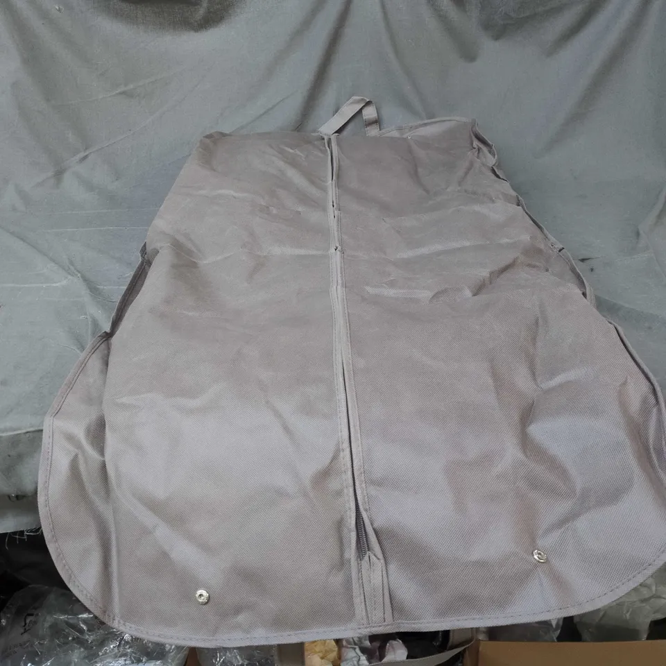 MOSS LIGHT GREY JACKET – MEN'S, UK 38S