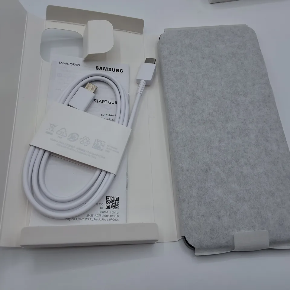 BOXED SAMSUNG GALAXY A07 4/64GB IN BLACK - SM-A075F