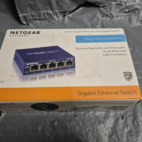 BOXED NETGEAR BUSINESS 5 PORT GIGABIT ETHERNET UNMANAGED SWITCH