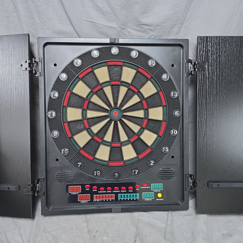 ELECTRONIC DARTBOARD CABINET WITH SCORING CONSOLE