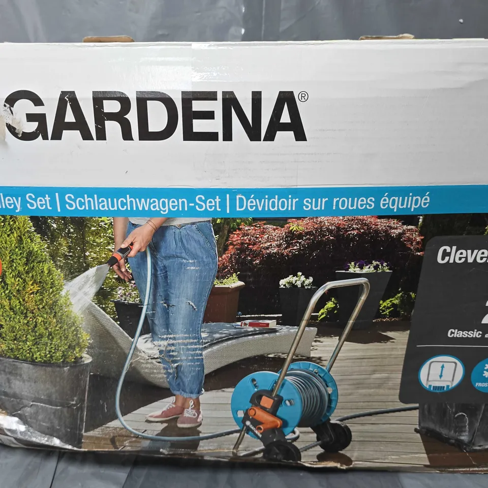 BOXED GARDENA HOSE TROLLEY CLEVERROLL S SET - COLLECTION ONLY 