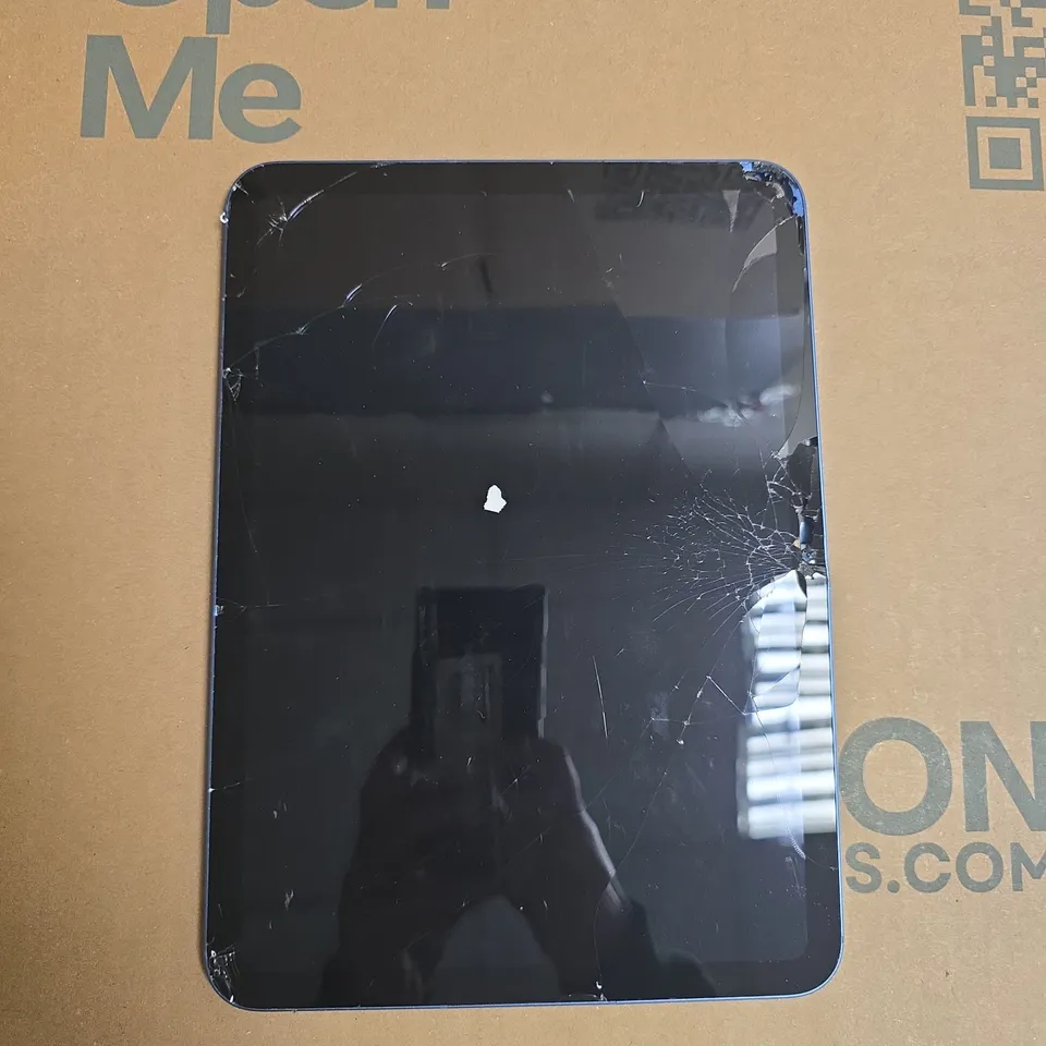 APPLE IPAD TABLET - A2757