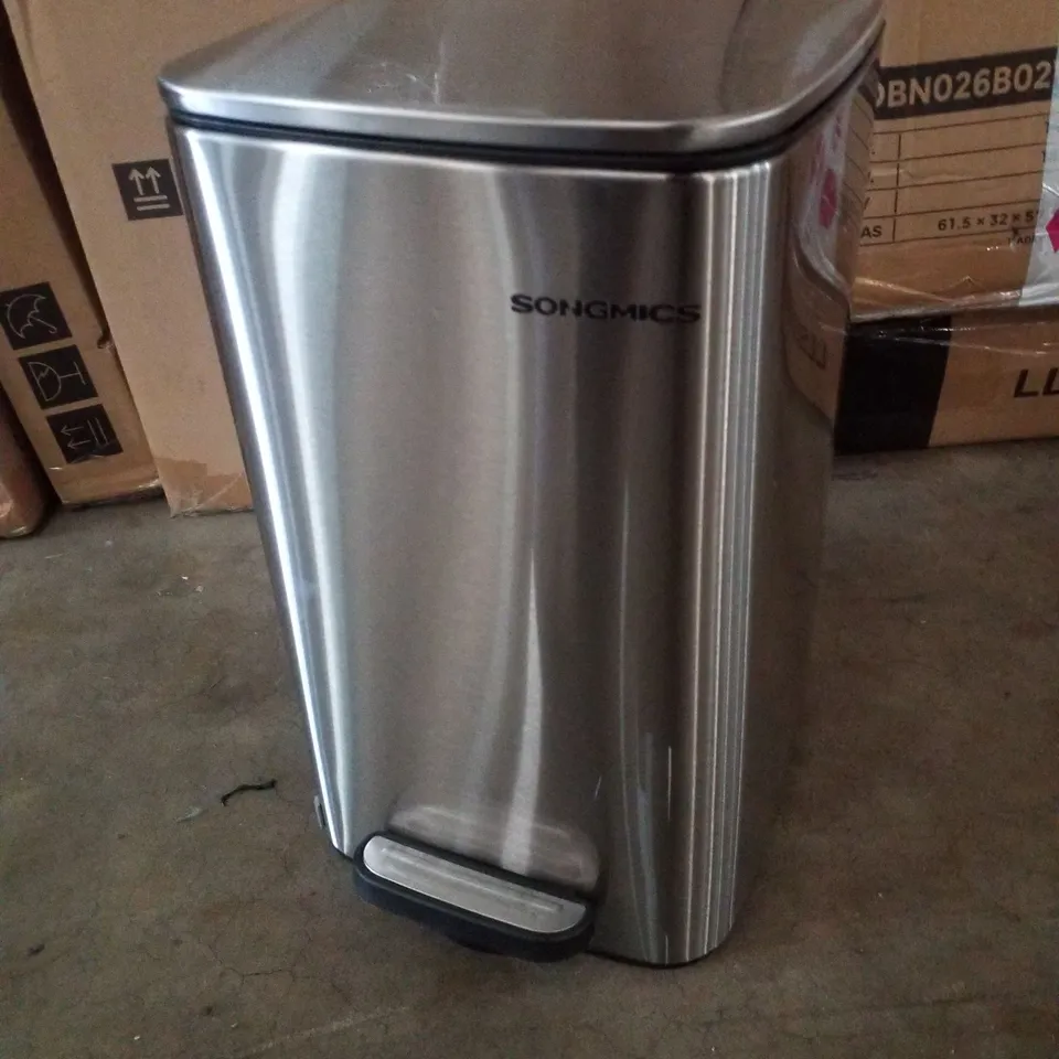 BOXED SONGMIC PEDAL BIN - SILVER 