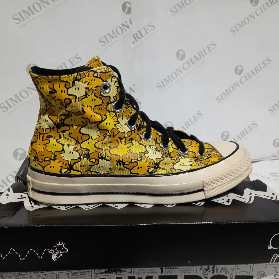 BOXED CONVERSE CHUCK 70 PEANUTS TRAINERS IN YELLOW SIZE - UK 6
