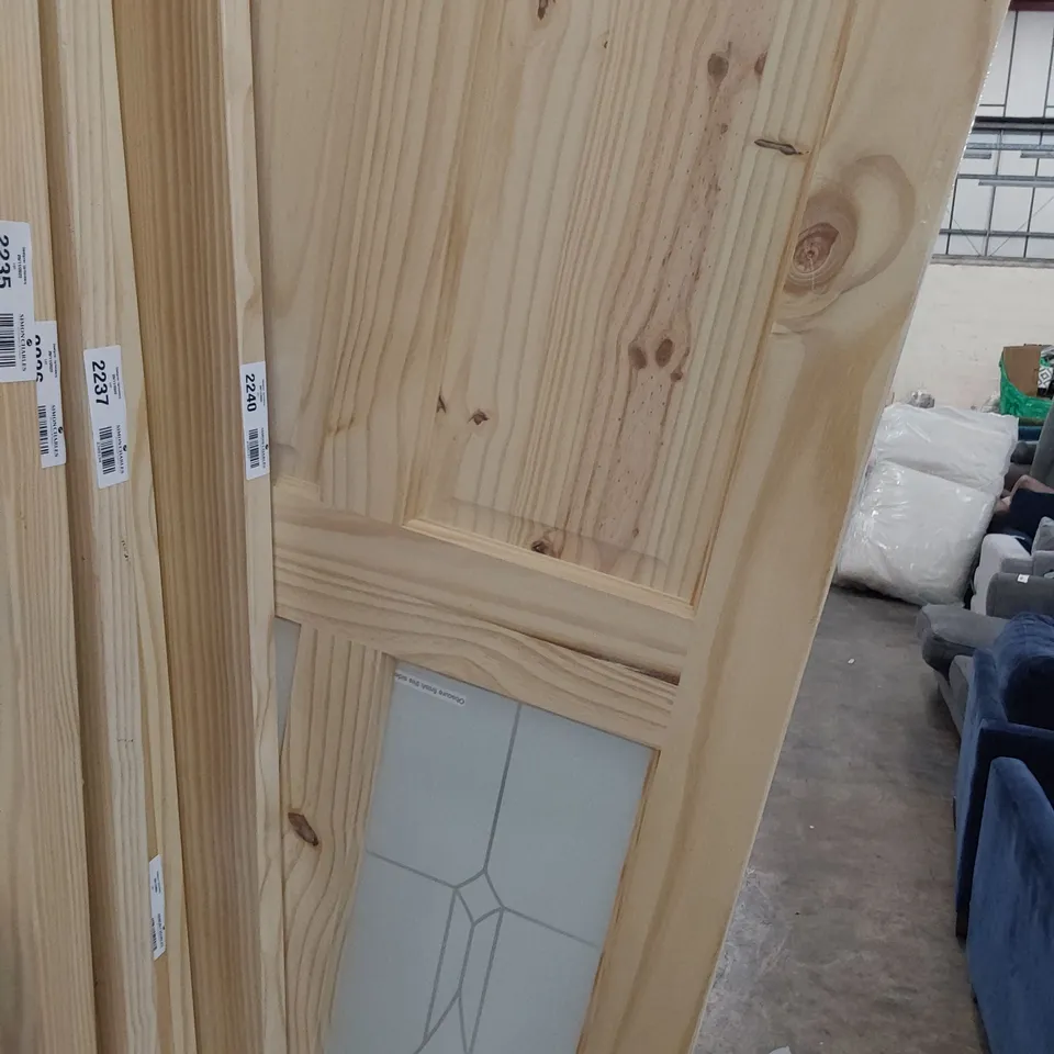 VICTORIA FOUR PANEL KNOTTY PINE GLAZED INTERNAL DOOR 2040 × 826mm
