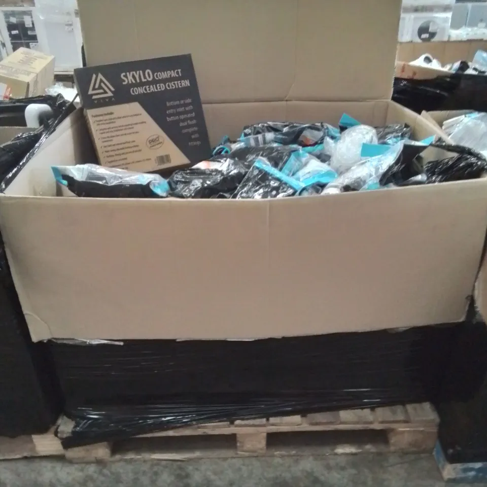 PALLET OF VARIOUS ELECTRICAL AND PLUMBING PARTS AND FITTINGS TO INCLUDE: FLEXI WC FITTINGS AND WC FLUSH BUTTON UNITS