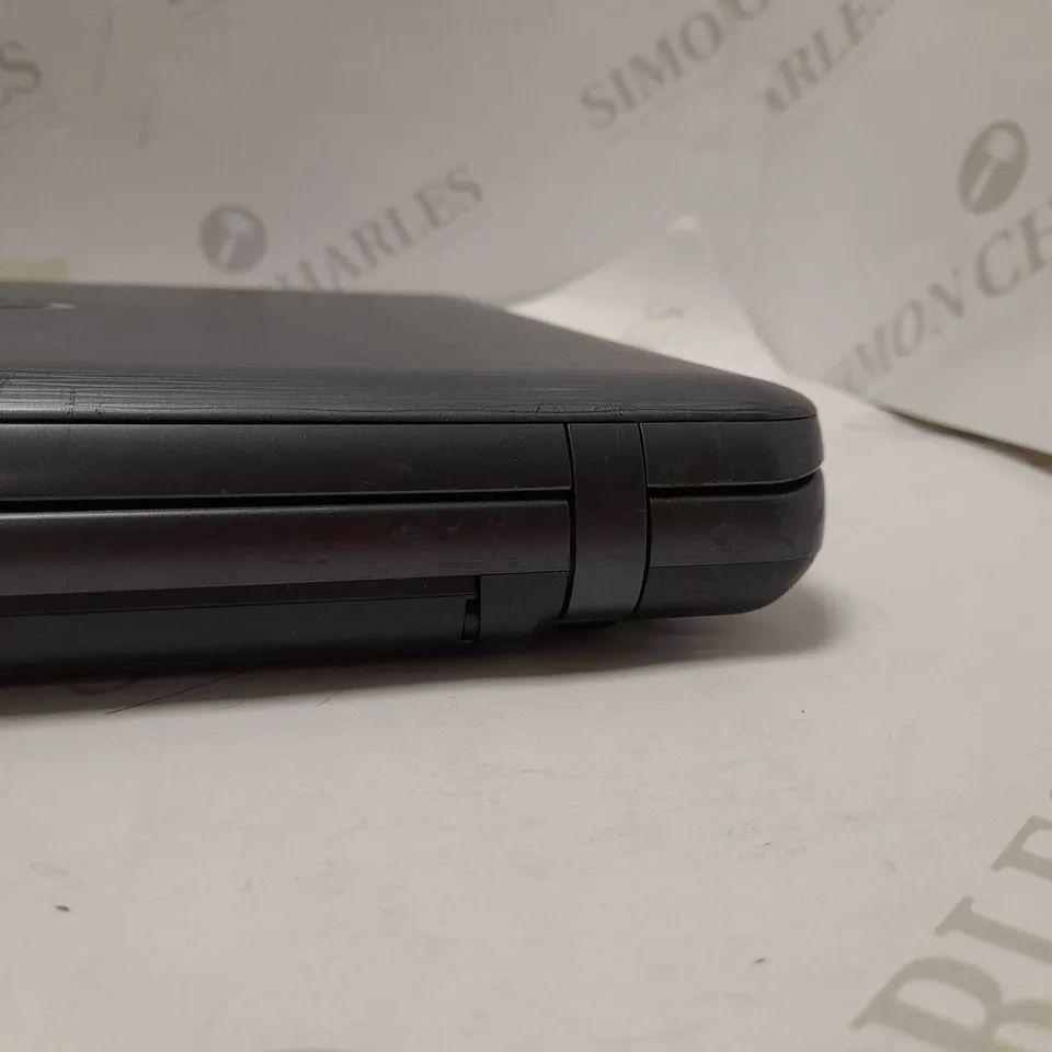 SONY PCG-7183M LAPTOP-GREY