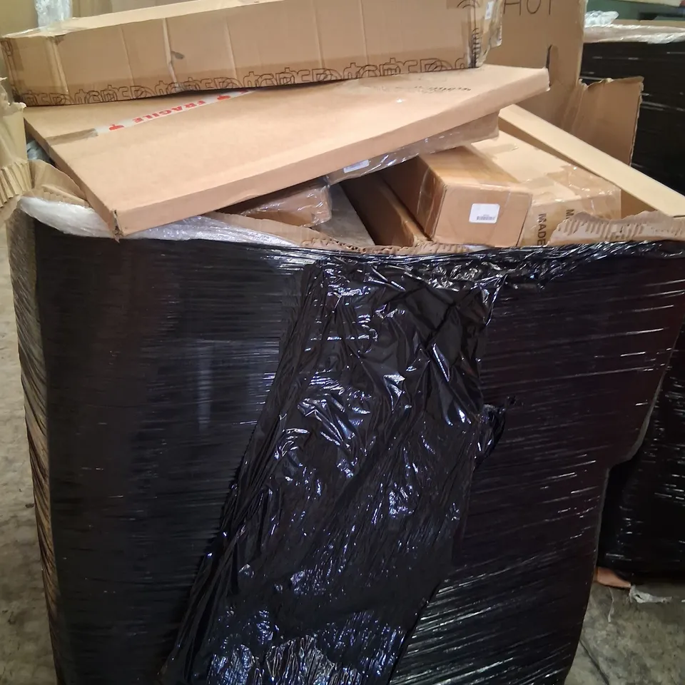 PALLET CONSISTING OF A LARGE QUANTITY OF ASSORTED HOUSEHOLD AND ELECTRICAL PRODUCTS AND ACCESSORIES TO INCLUDE;