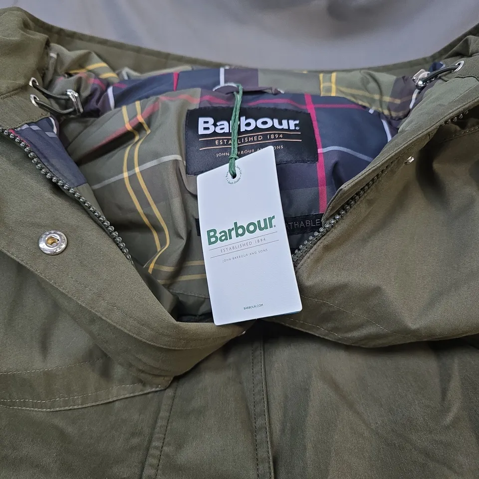 BARBOUR OLIVE GREEN WAXED WATERPROOF JACKET – MEN'S SIZE 18