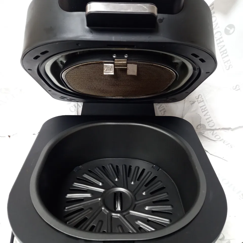 BOXED MASTERPRO KITCHEN ROBOT SMOKELESS GRILL AND AIR FRYER