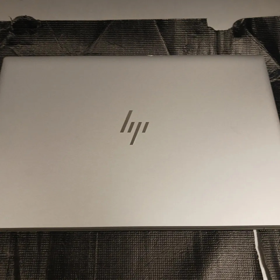 HP ELITEBOOK SILVER LAPTOP I5-103OU CPU 16GB RAM 256GB SSD AX201NGW INCLUDES POWER CABLE