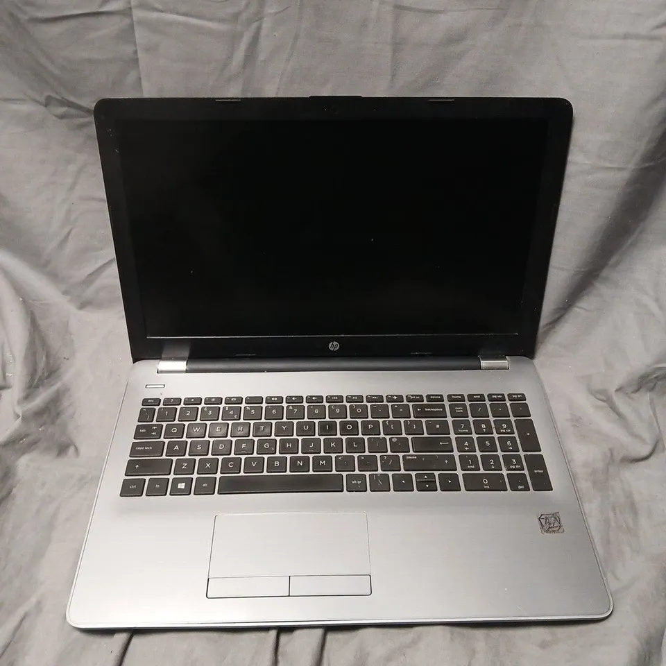 HP 250 G6 NOTEBOOK PC