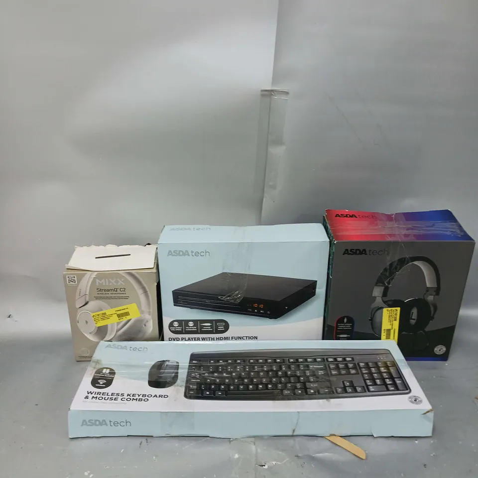 APPROXIMATELY 30ASSORTED ELECTRICAL ITEMS TO INCLUDE KEYBOARDS , GAMING SPEAKERS HEADPHONES, ETC - COLLECTION ONLY