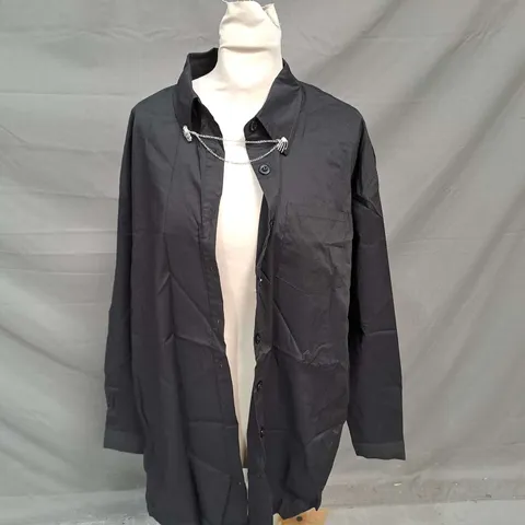 DISTURBIS CHIROMANCY COLLAR LOOSE FIT SHIRT IN BLACK SIZE 12