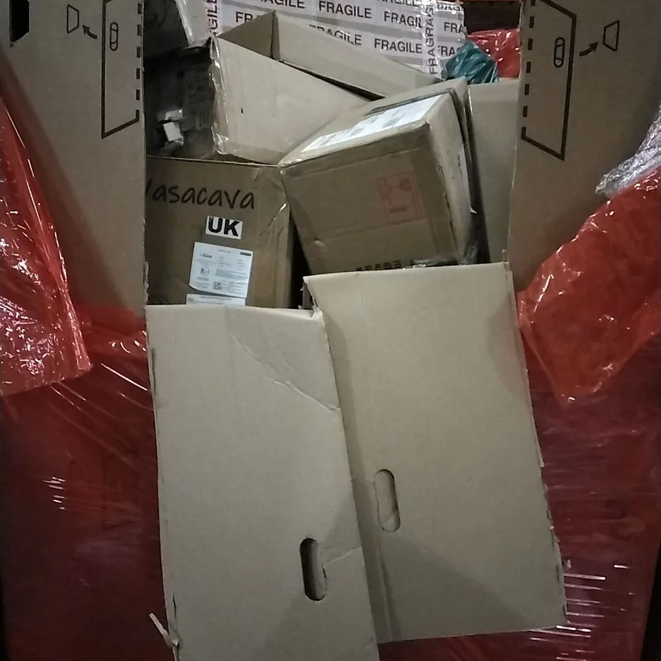 PALLET OF HOUSEHOLD ITEMS TO INCLUDE WOODEN PET SOFA,DOLL BUNK BEDS,DANCE MAT,TURNTABLE SYSTEM AND OTHER ASSORTED ITEMS...