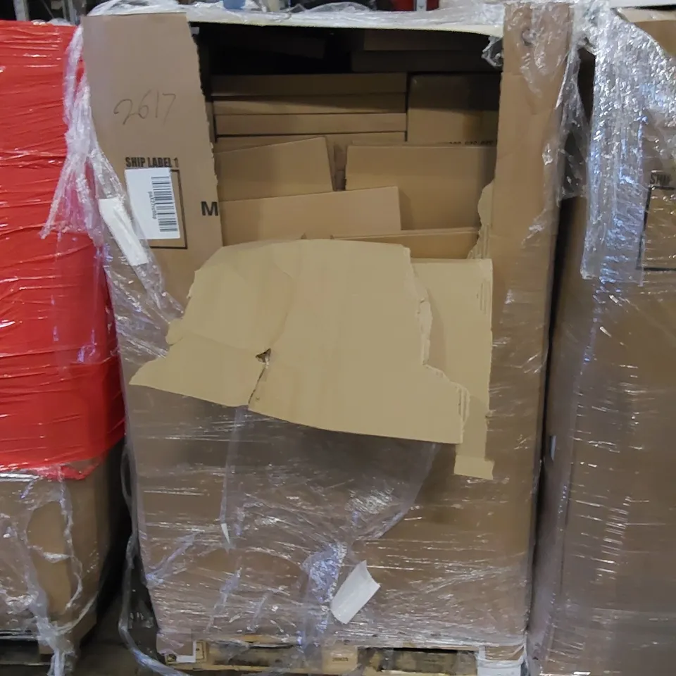 PALLET FILLED WITH A VERY LARGE QUANTITY OF PIZZA PEELS