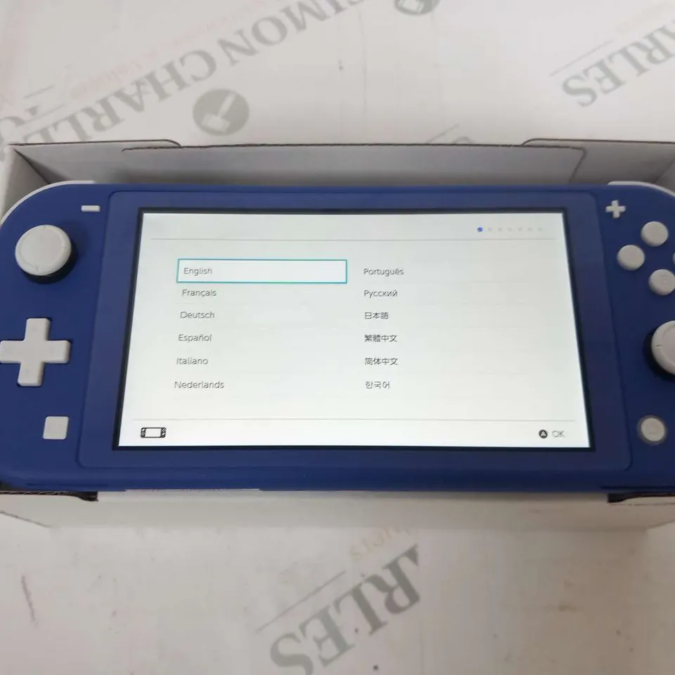 BOXED NINTENDO SWITCH LITE HANDHELD GAMES CONSOLE