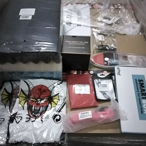 PALLET OF ASSORTED ITEMS INCLUDING STATIONERY GOR KIDS, 6PC FOAM FILTERS, WHISKEY GLASS, 5-10 BOYS HELLFIRE CLUB SHIRT, MEMORY FOAM INSOLE, 2022 GRADUATION DECOR