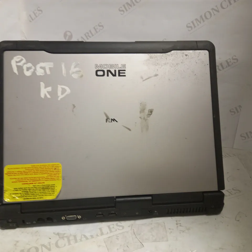 RM MOBILE ONE T12ER 15" LAPTOP