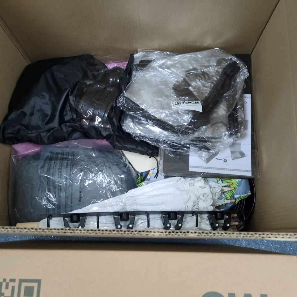 LOT OF ASSORTED HOUSEHOLD ITEMS TO INCLUDE CHRISTMAS PLATTER, FOLDING GIFT BOXES AND METAL FILE ORGANIZER