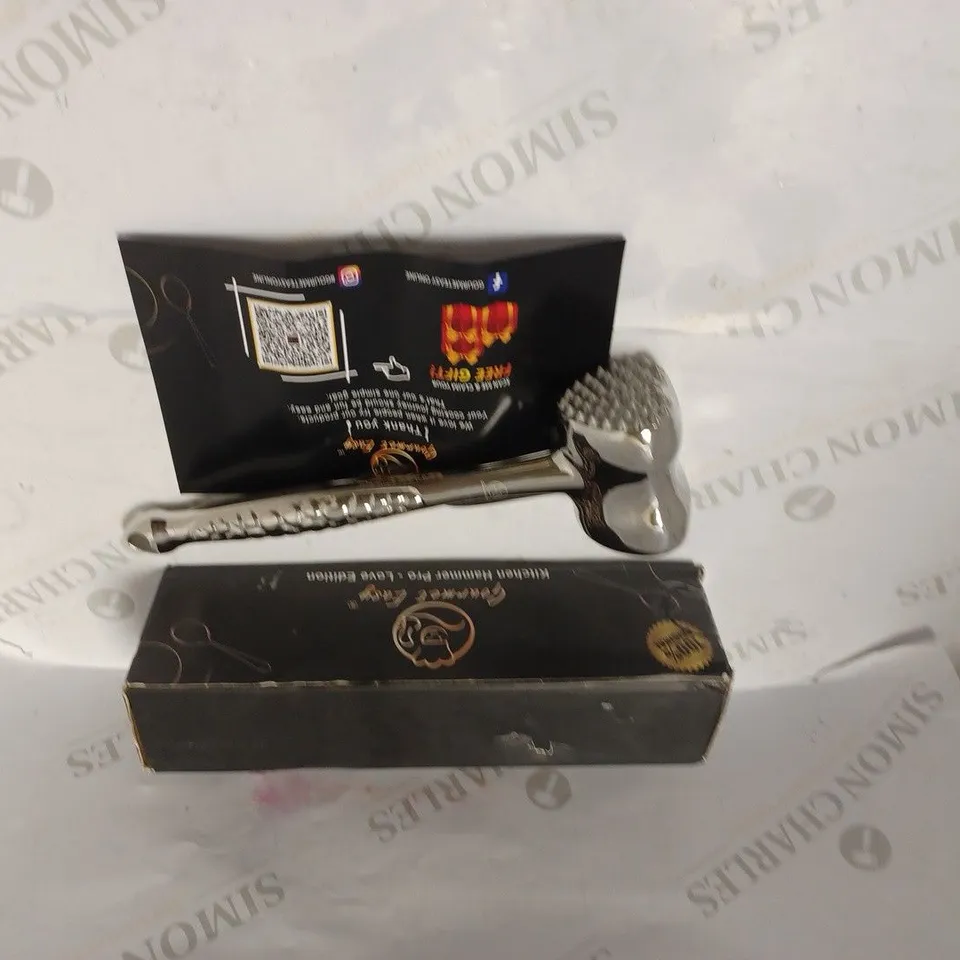 BOXED GOURMET EASY KITCHEN HAMMER PRO - LOVE EDITION