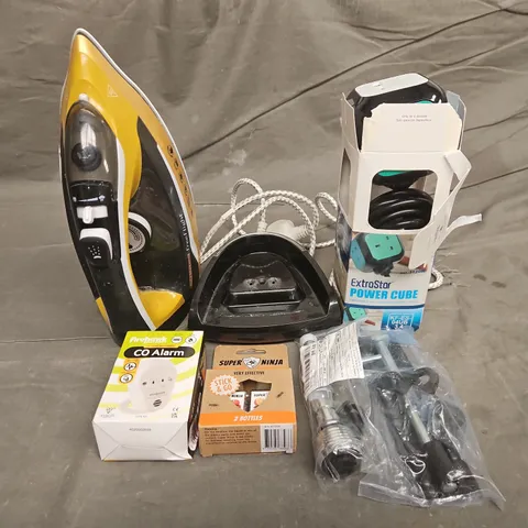 TOTE OF APPROXIMATELY 5 ASSORTED HOUSEHOLD ITEMS TO INCLUDE IRON, POWER CUBE AND FLY KILLER