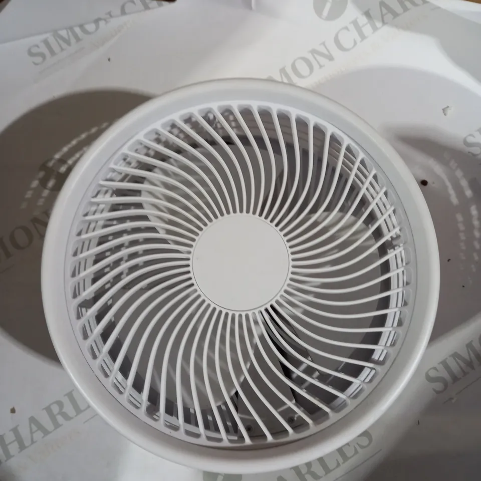 FOLDABLE WHITE FAN
