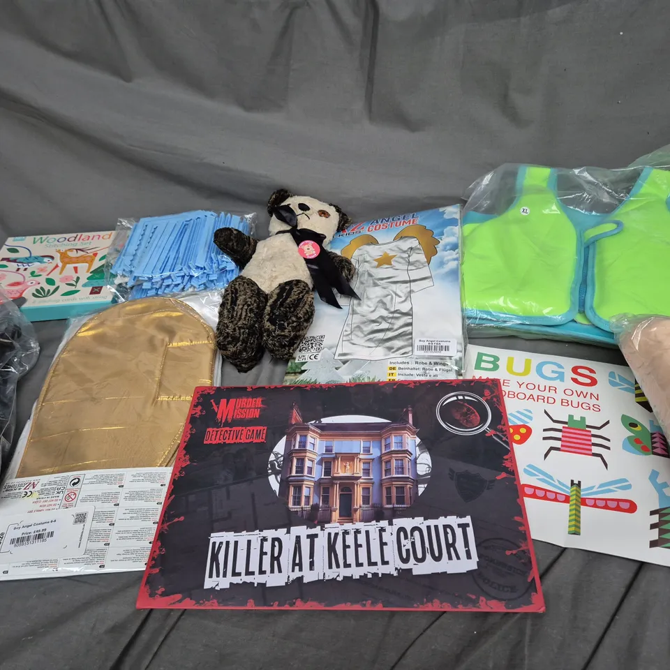 QUANTITY OF ASSORTED TOYS TO INCLUDE WOODLAND STITCHING KIT, KILLER AT KEELE COURT, AND PLUSH TEDDY ETC. 