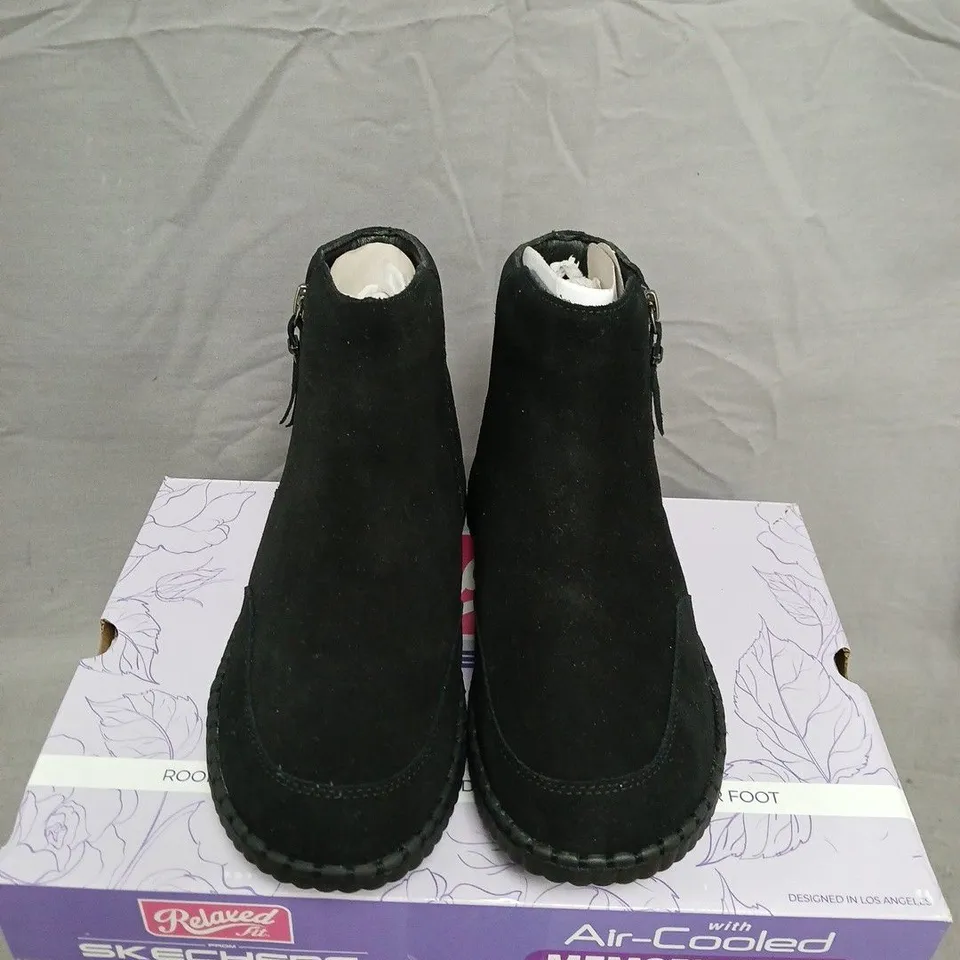 SKECHERS WOMEN'S BLACK SUEDE ANKLE BOOTS WITH ZIP –  UK SIZE 3